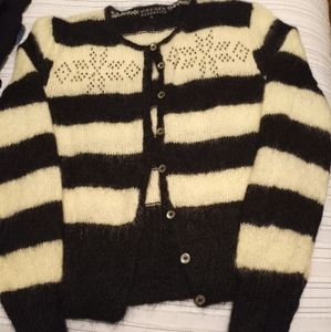 Jaeger handknits cardigan black and white.